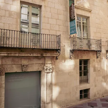 Kenza Auberge de jeunesse Alicante