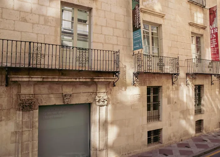 Kenza Vandrarhem Alicante